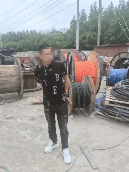 开云APP 开云官网入口上海警方跨省追击 电缆线盗窃捉拿到案(图3)