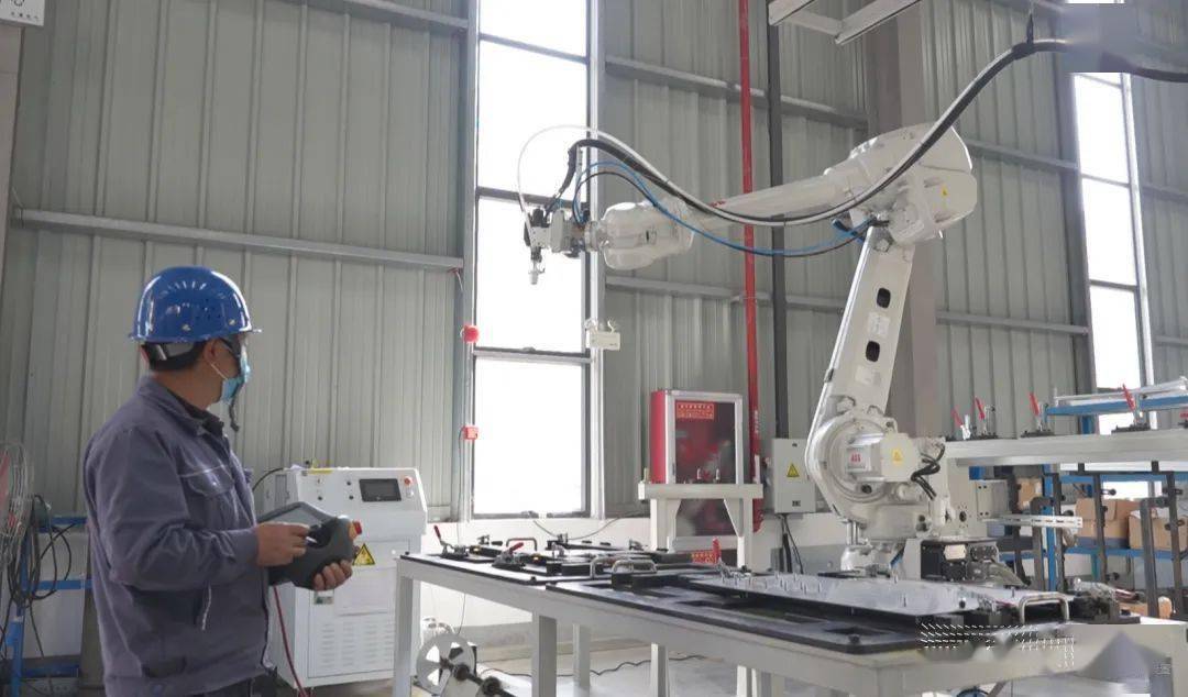 开云体育 开云官网贵州长通集团开工第一天拿下5亿元订单(图3)