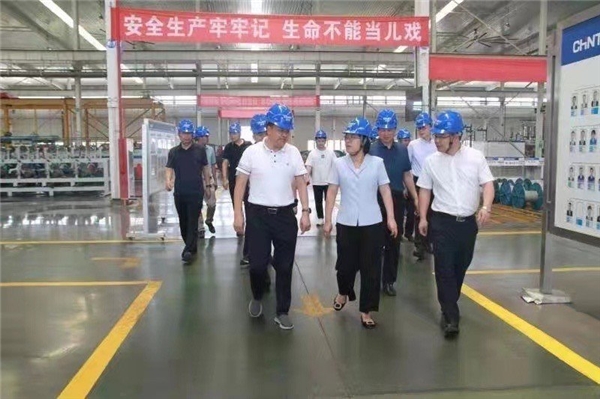Kaiyun 开云国内电缆巨头正泰和金环宇是如何选择固化剂地坪的？(图3)