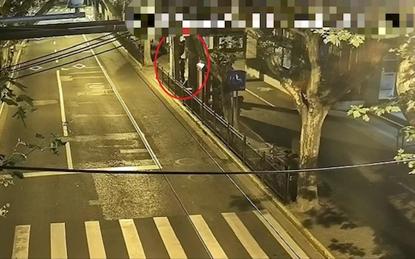 深夜盗窃电缆致一居民小区停电 警方跨省追捕将罪开云 开云体育平台嫌疑人捉拿归案(图1)